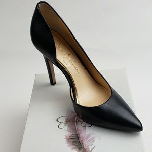 Jessica Simpson Claudette heels/ Black/